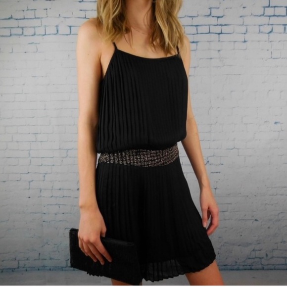 Nwot Parker Beaded Waist Pleated Black 